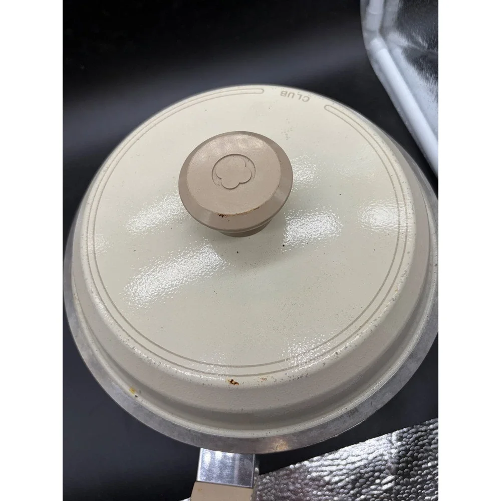 Vintage Club Aluminum Cream Saucepan with Lid Retro Cast Aluminum Pot 2 Quart